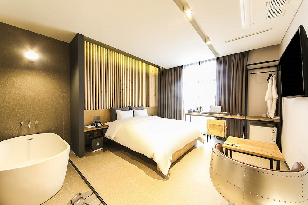 Yeoubi Hotel 57/61