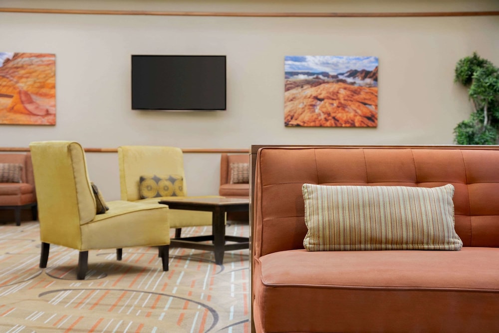 La Quinta Inn & Suites by Wyndham St. George 42/69