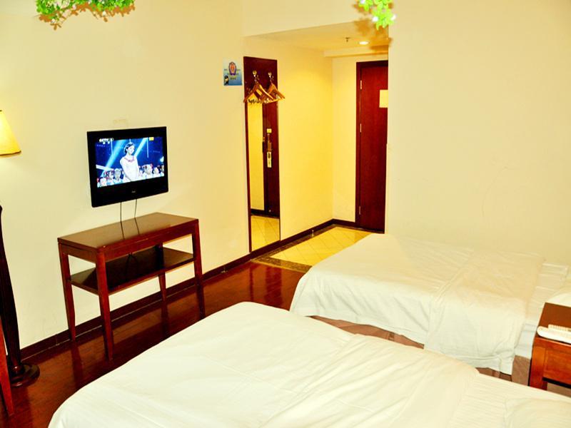 GreenTree Inn Shandong Rizhao University City Express Hotel 13/27