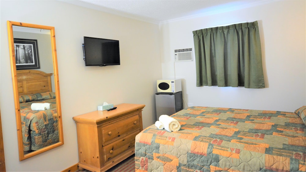 Knights Inn Colonial Fireside Inn 12/30