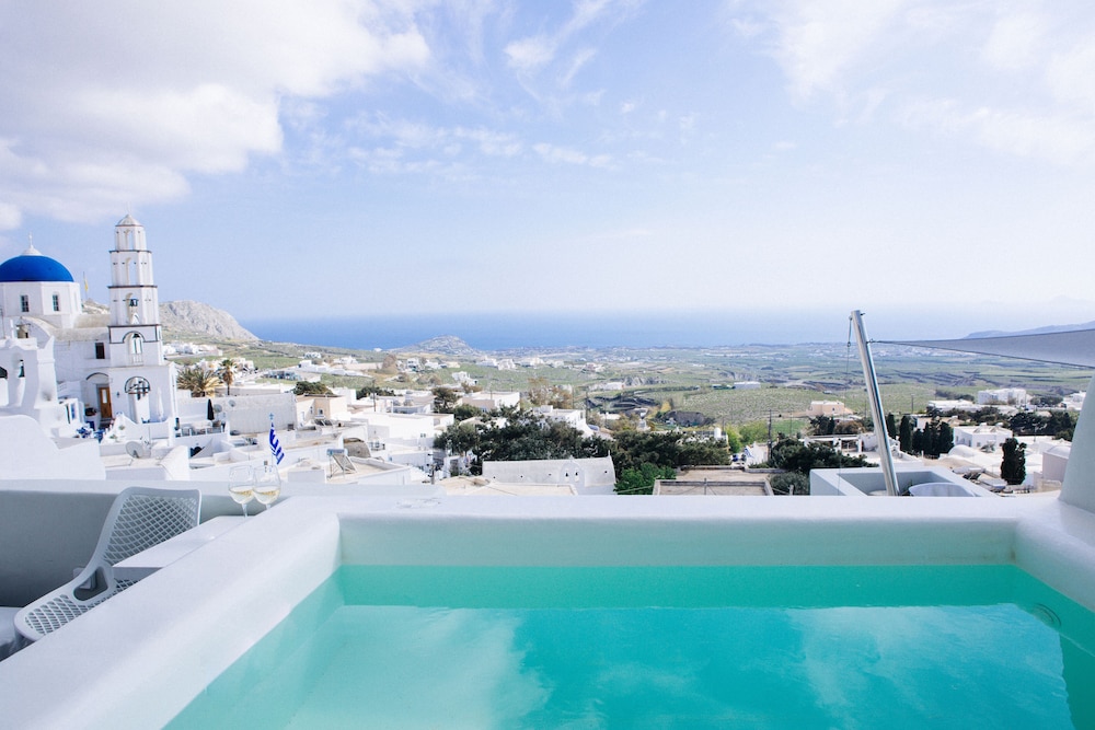 Santorini Dreams Villas 46/50