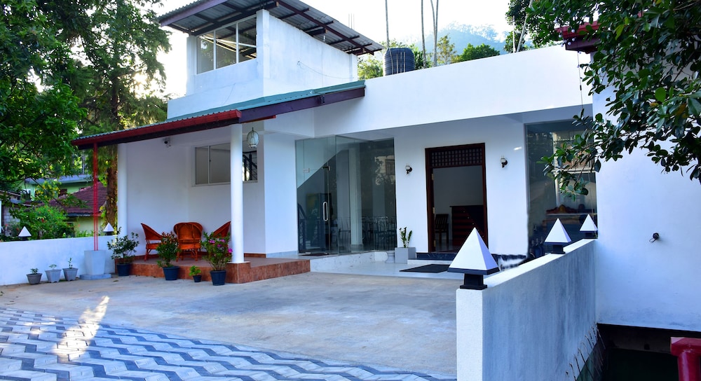 Nine Arch Holiday Resort 47/56