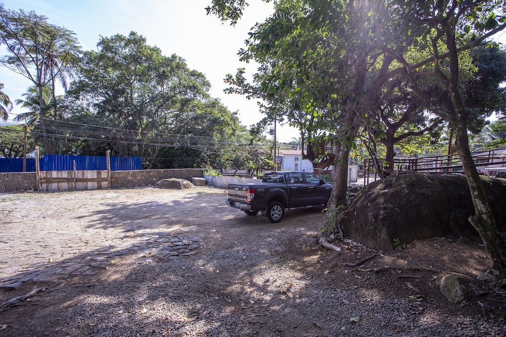 Velinn Pousada Guarubela Veloso 38/50