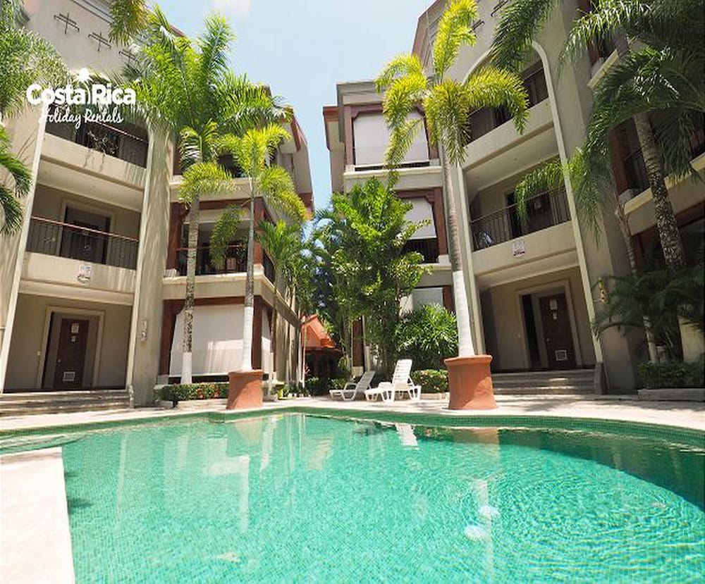 Macaws Ocean Club 44/50