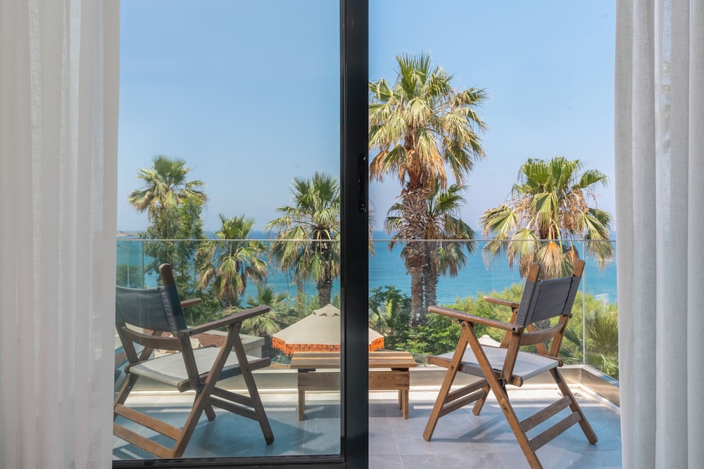 La Brezza Beach & Hotel Yalikavak 46/50