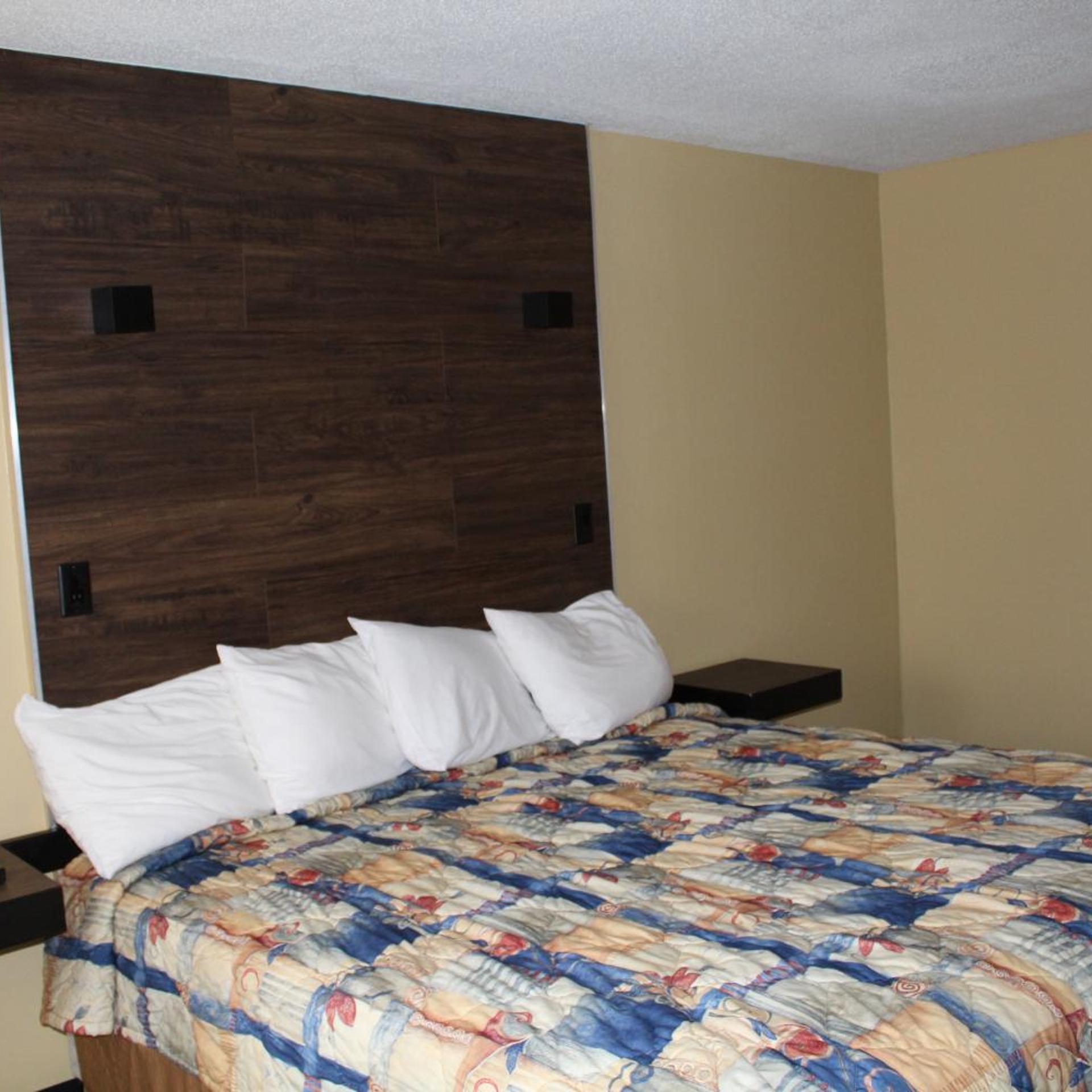 غرفة ديلوكس، Americas Best Value Inn Springfield - Mansion View 9/10