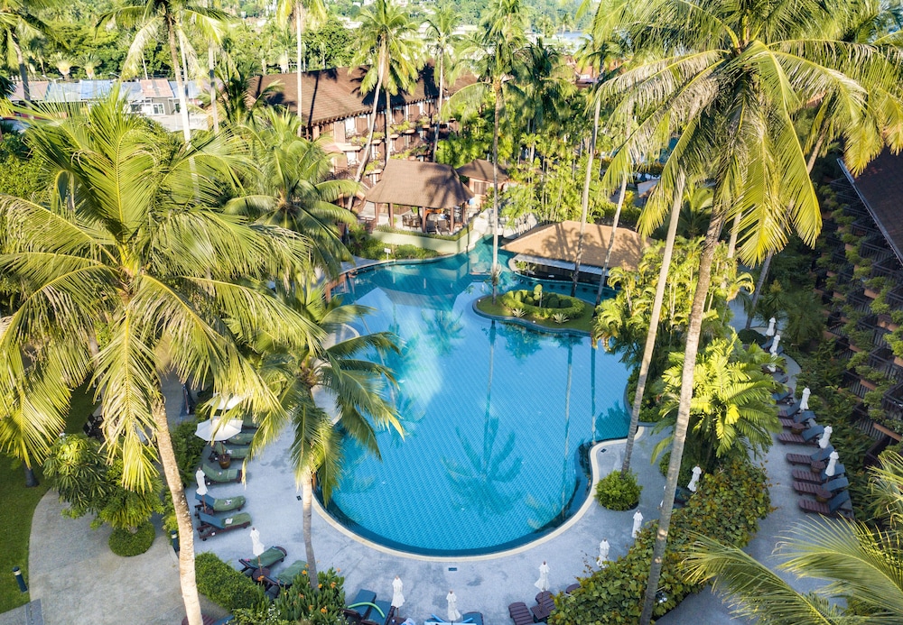 Courtyard by Marriot Phuket Patong Beach 61/65