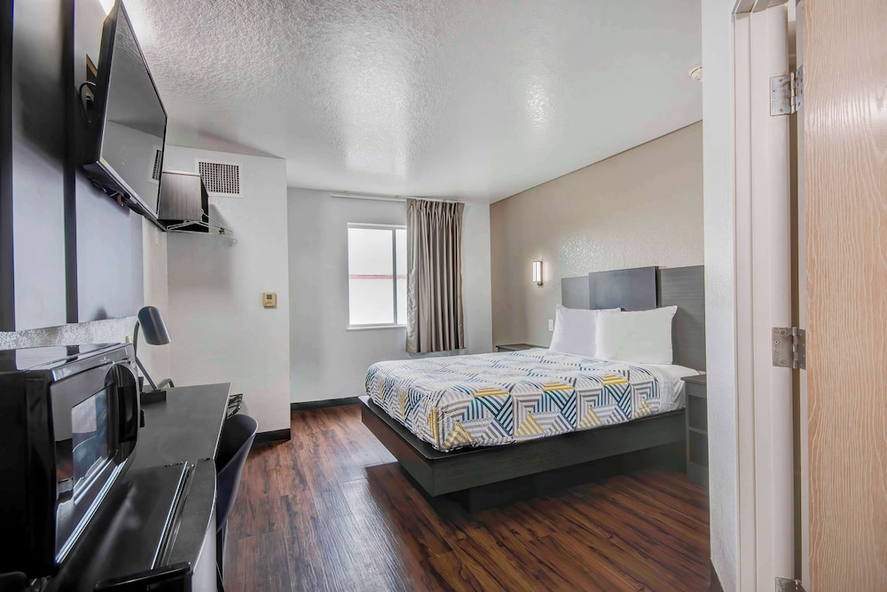 Motel6 San Antonio, TX - Sea World North 27/60