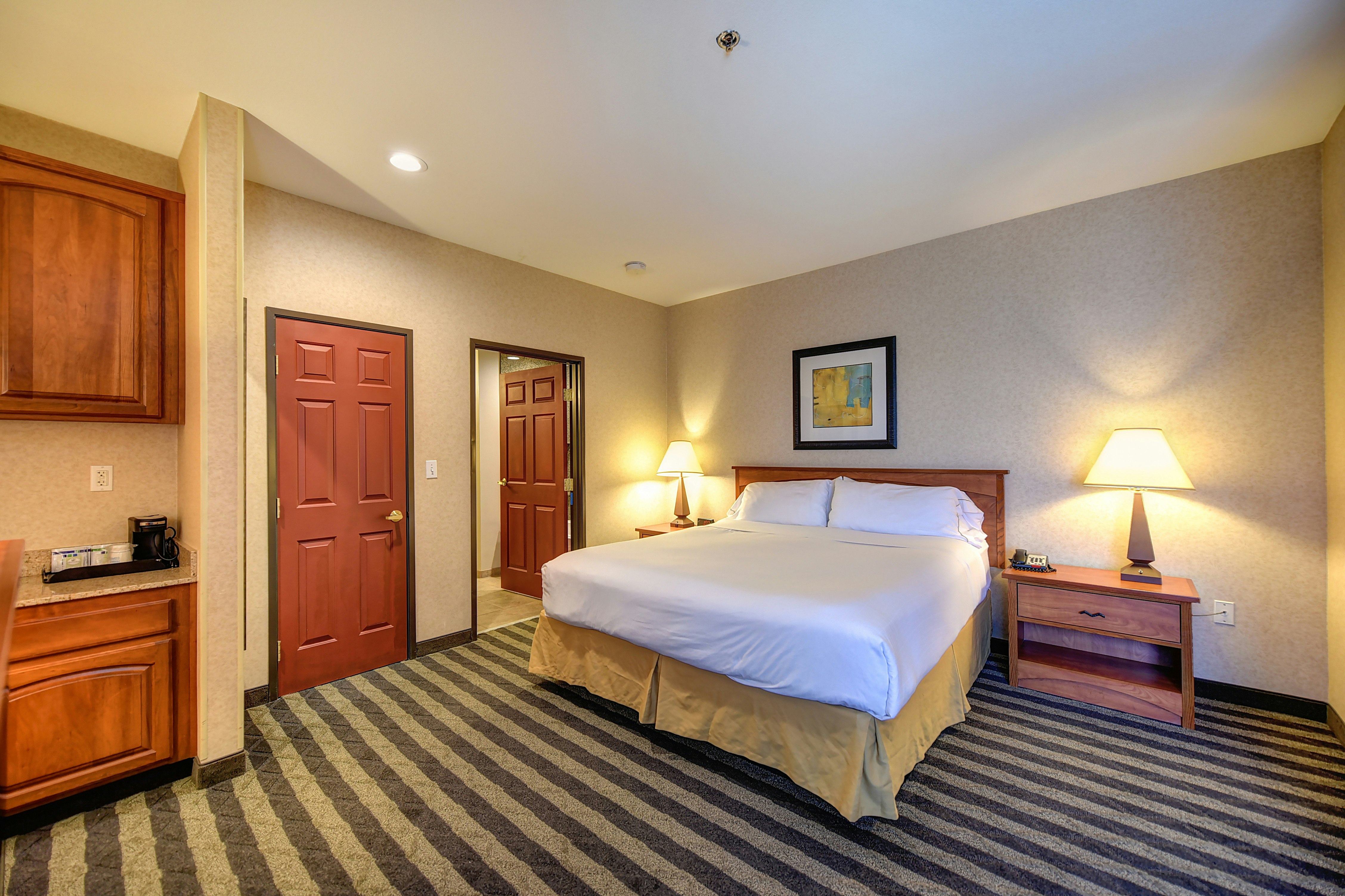 Holiday Inn Express Hotel and Suites Manteca City Center 26/76