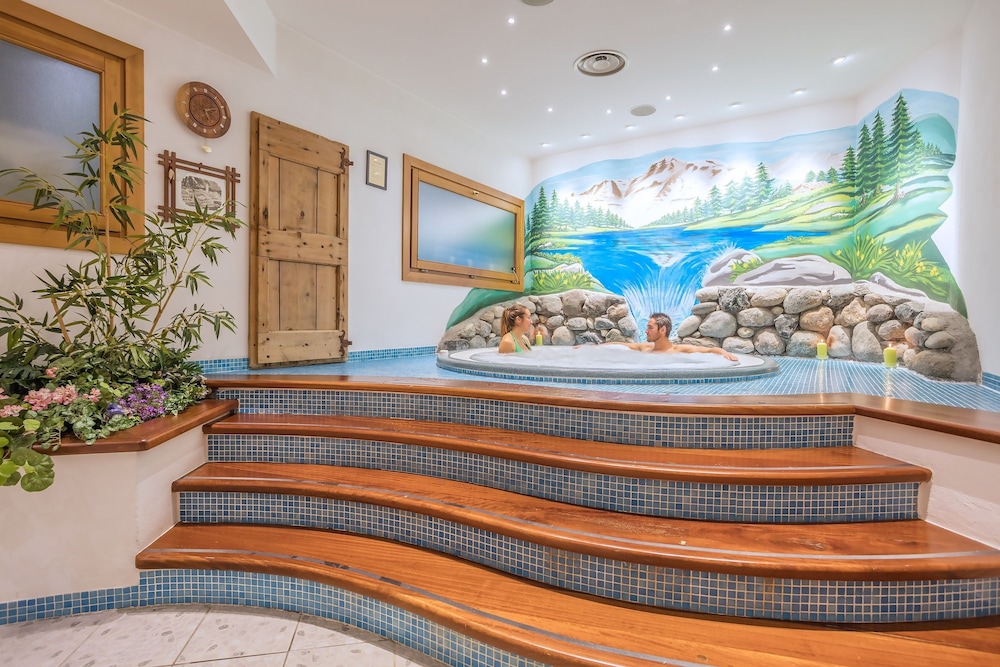 Hotel Lo Scoiattolo 7/71