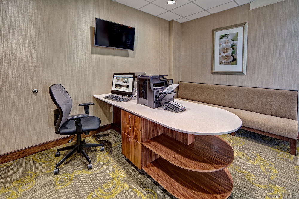 Hilton Garden Inn Charleston / Mt Pleasant 46/58