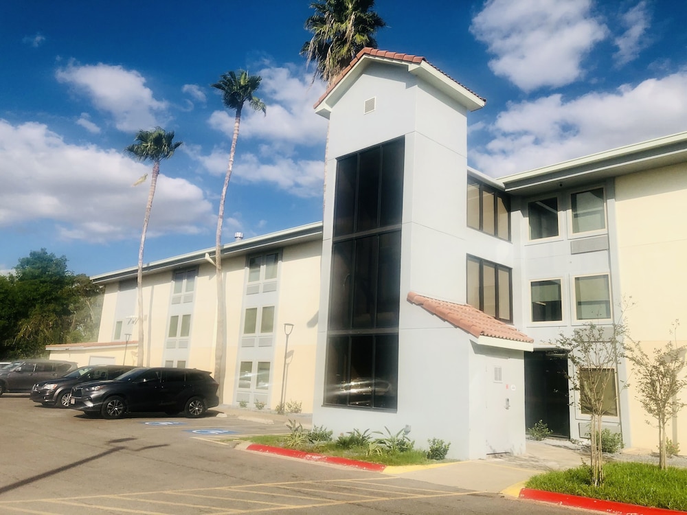 Baymont by Wyndham McAllen 3/60
