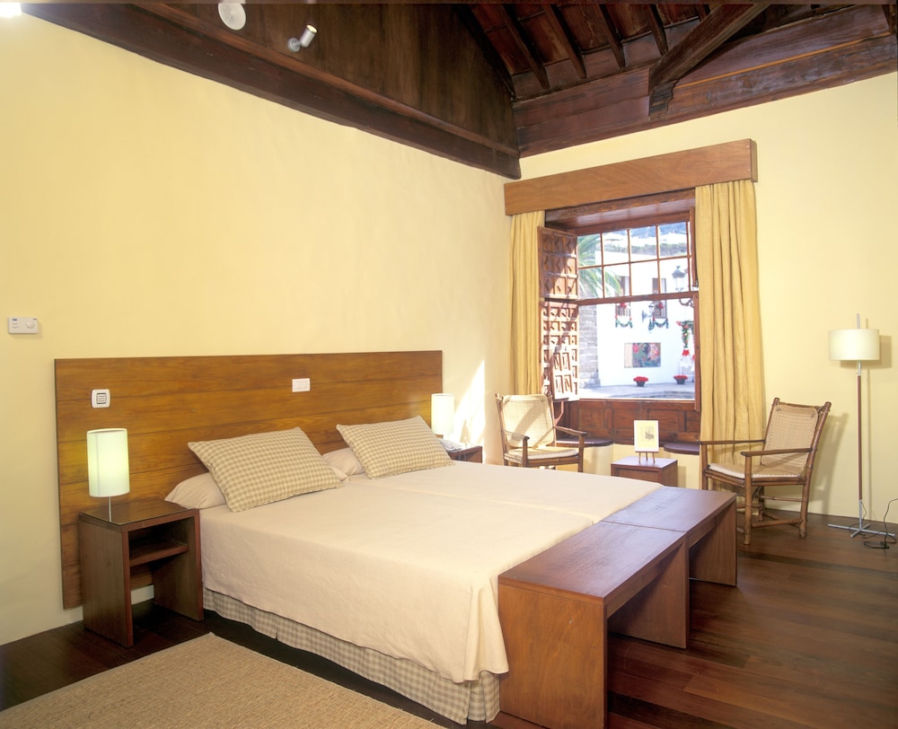 Hotel LIVVO La Quinta Roja 12/67