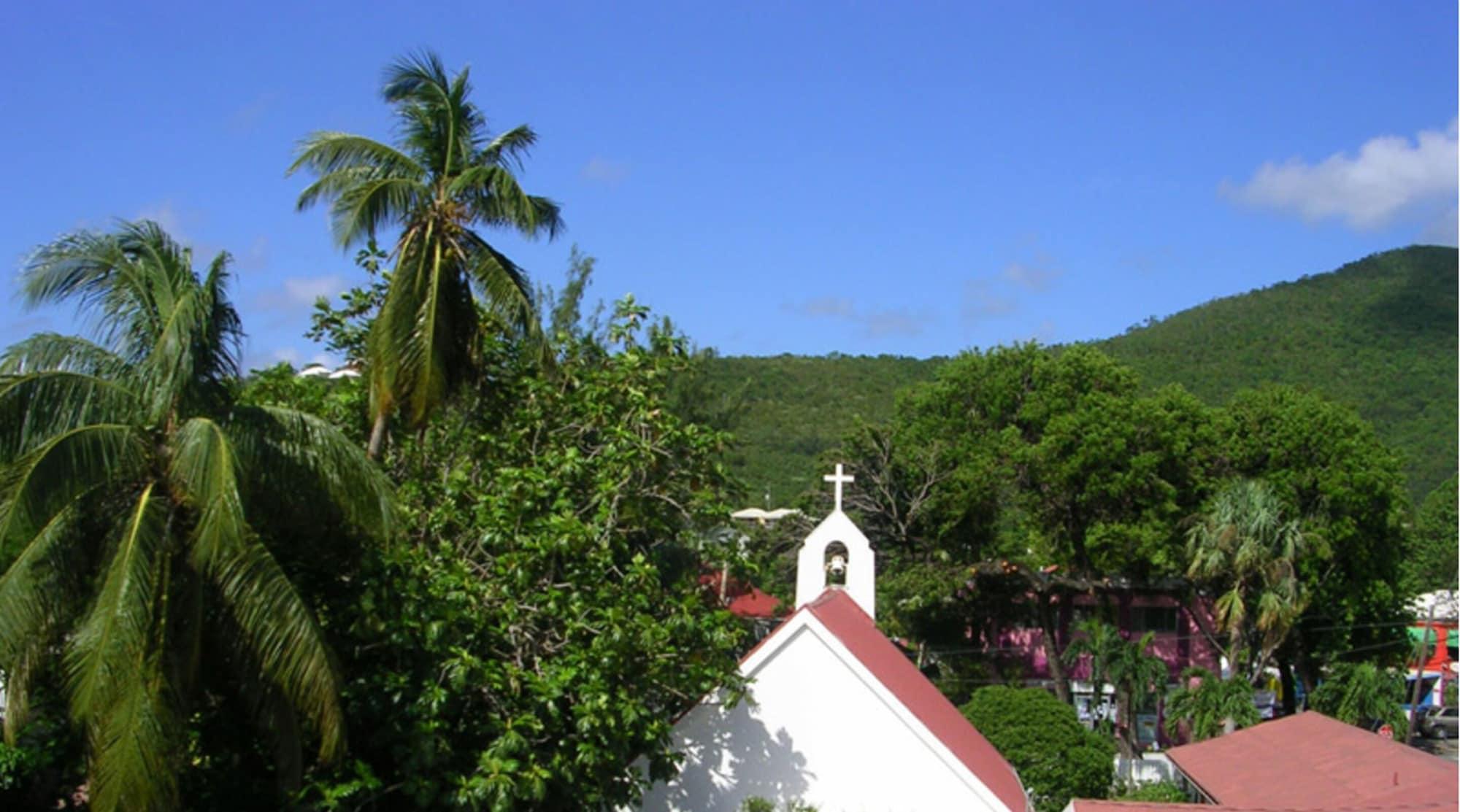 Cruz Bay Boutique Hotel 7/11