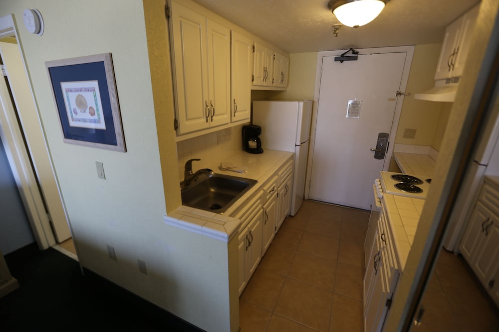 Shoreline Island Resort Exclusively Adult 28/50