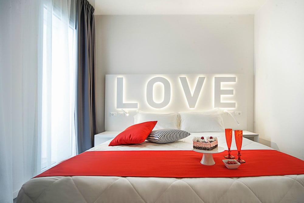 Love Boat 18/65