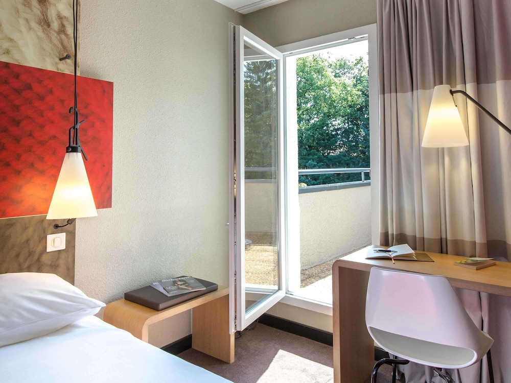 Ibis Brignoles 50/50