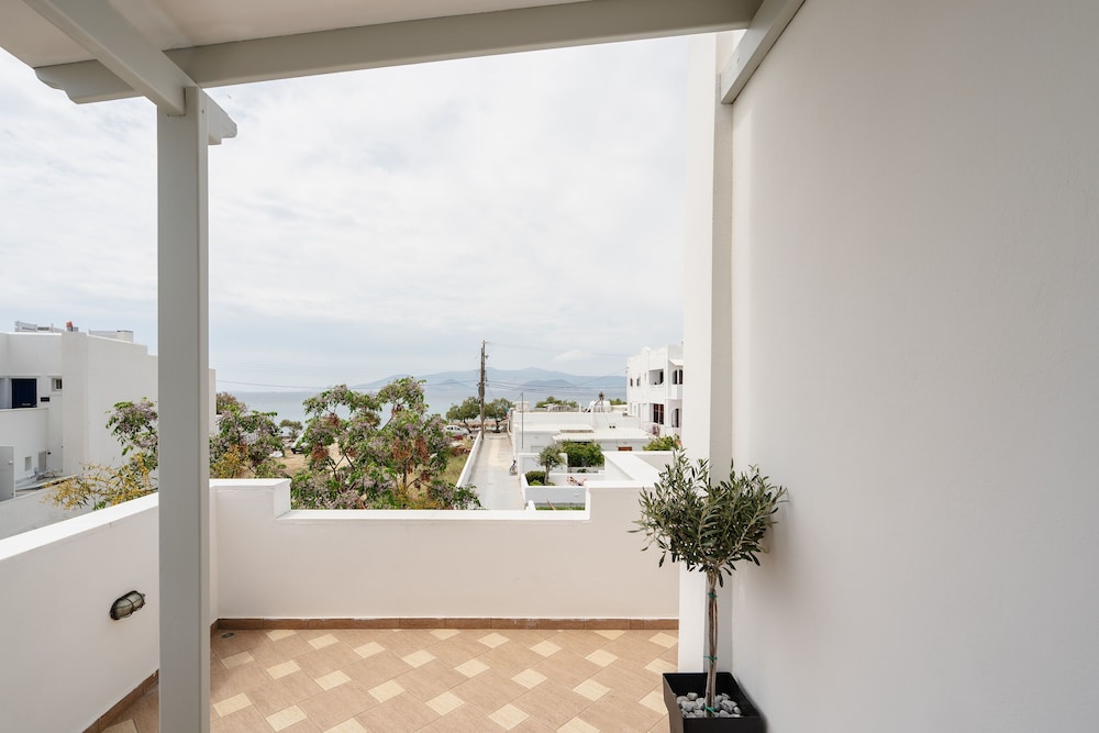Erato Inn 29/50