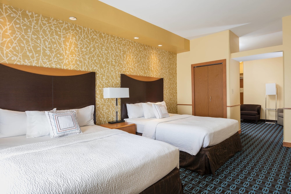 Fairfield Inn Suites Auburn Opelika 9/44