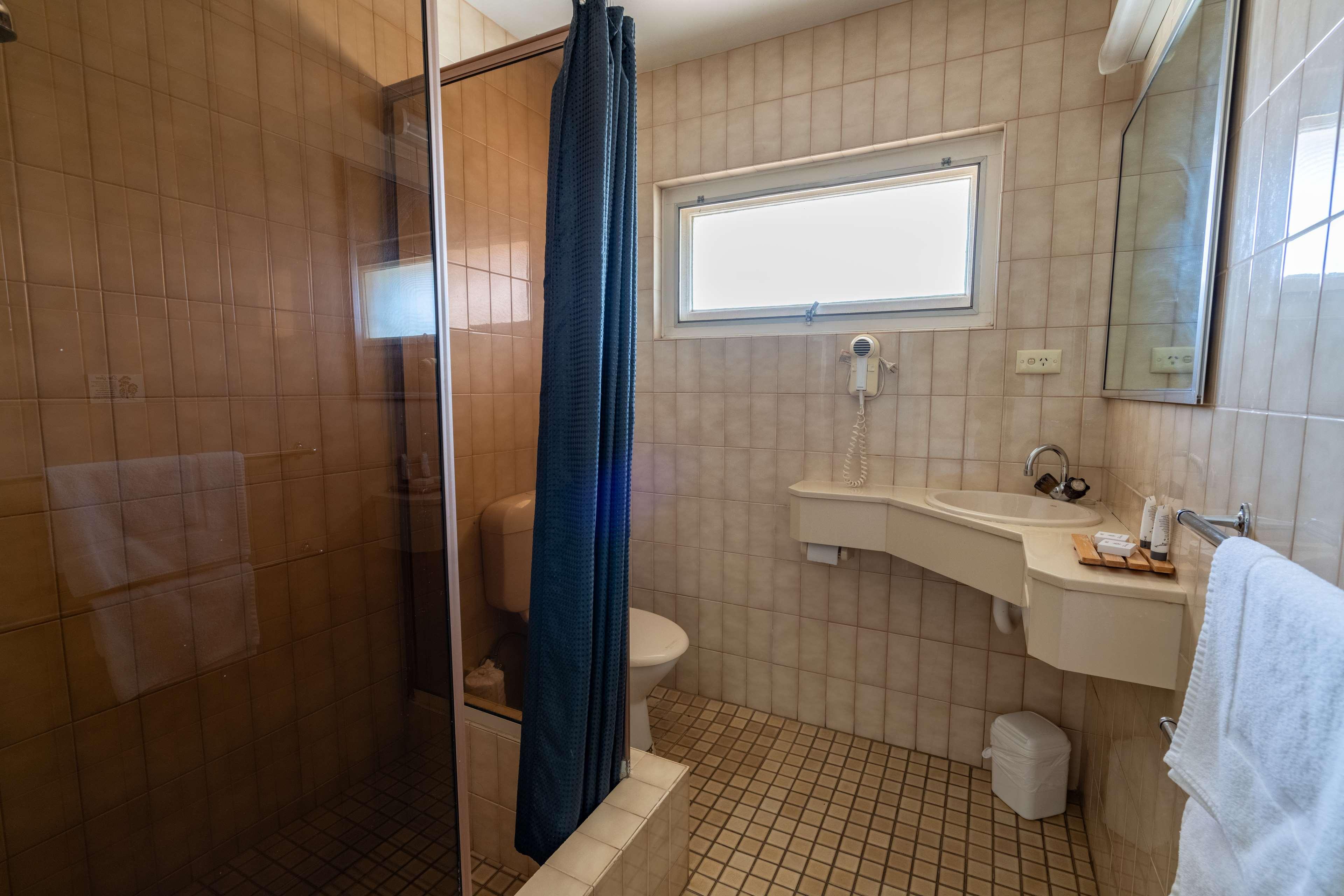 غرفة بسرير كوين، Hospitality Kalgoorlie, SureStay Collection by Best Western 3/3