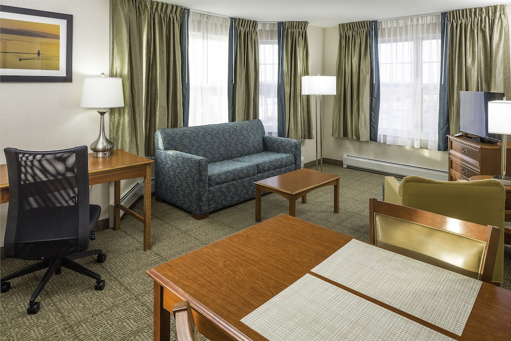 Smart Suites, an Ascend Collection Hotel 32/50
