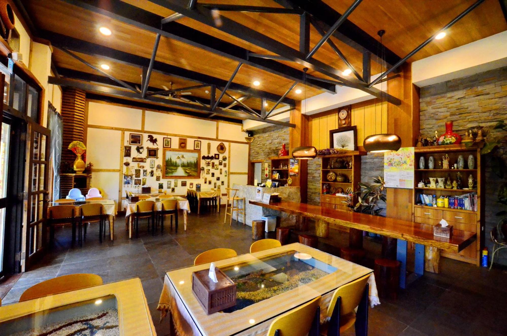 Shiyai Taoyuan B & B 15/30