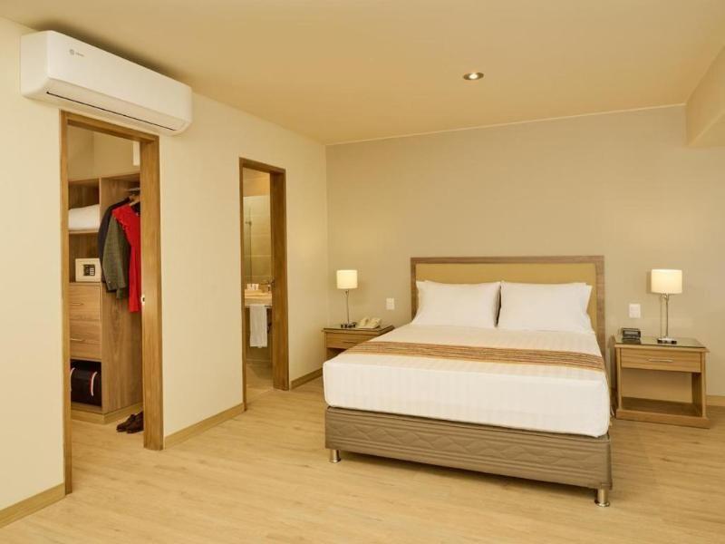 JUNIOR SUITE