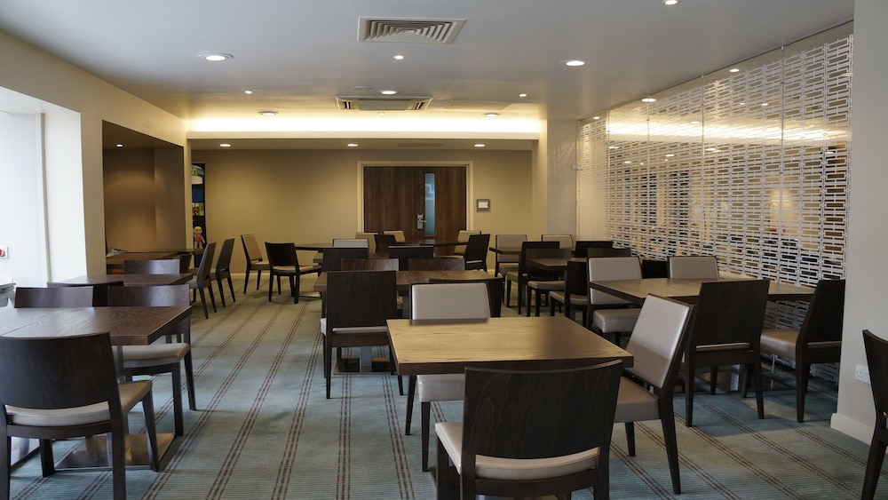 Premier Inn London Fulham 46/69