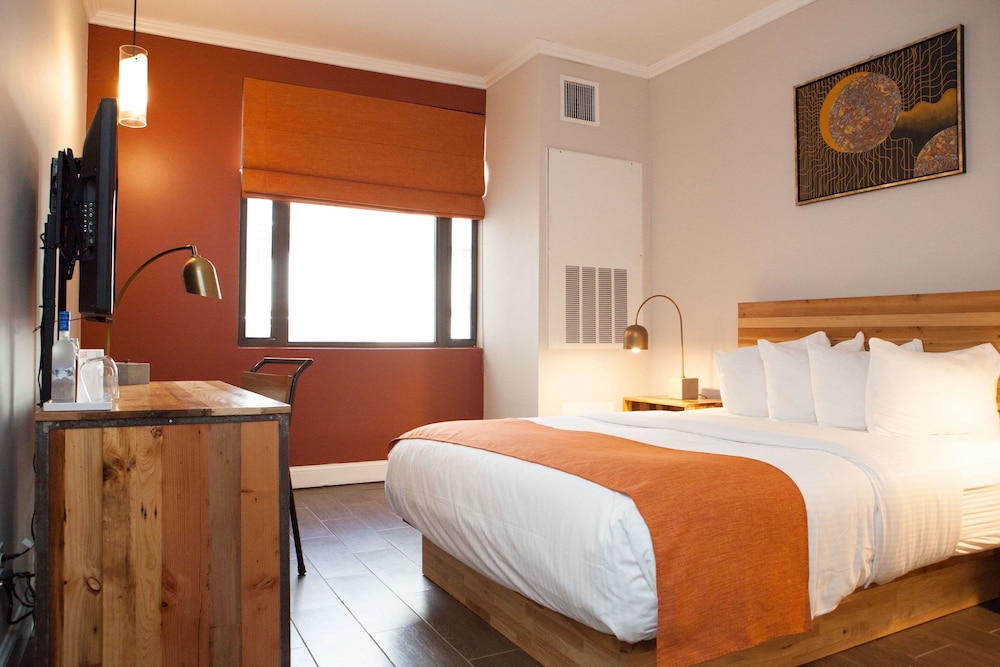 Ravel Hotel Trademark Collection By Wyndham 7/36