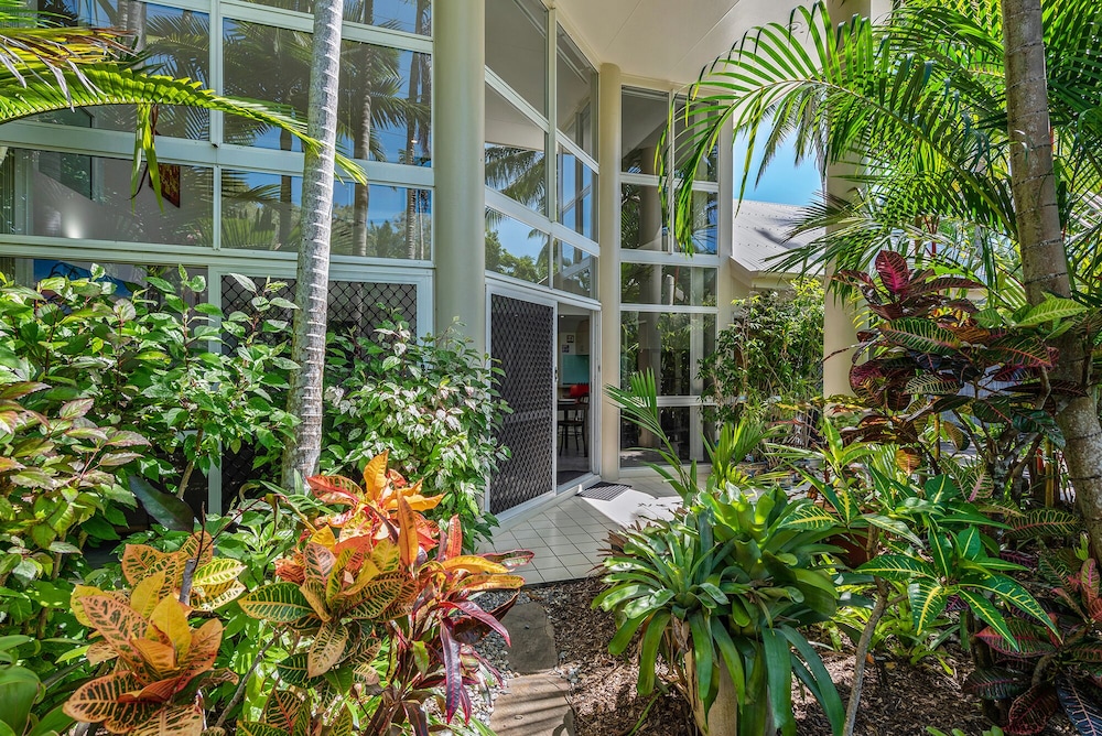 A Tropical Nite Holiday Townhouses 62/67