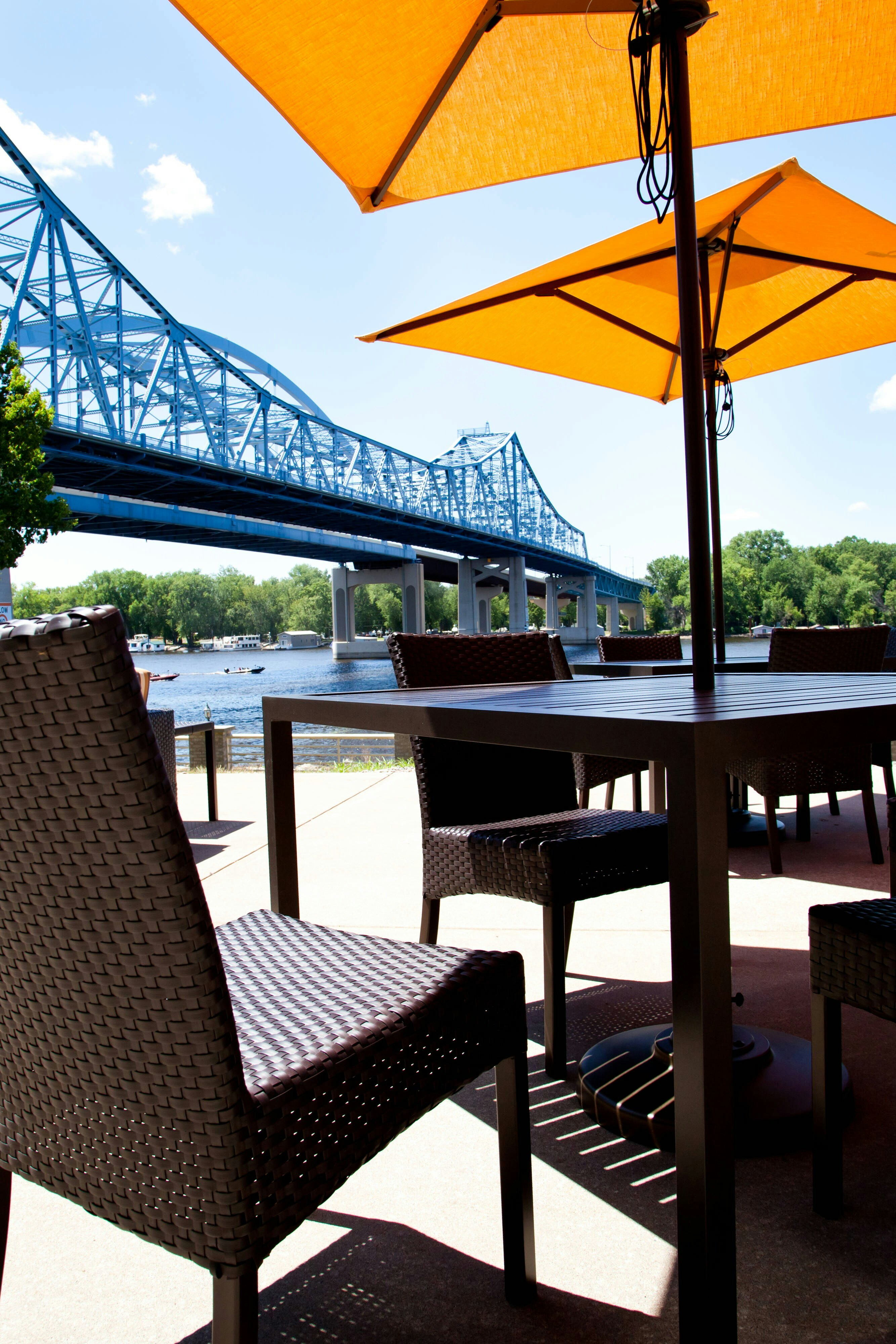 Courtyard By Marriott La Crosse 14/23