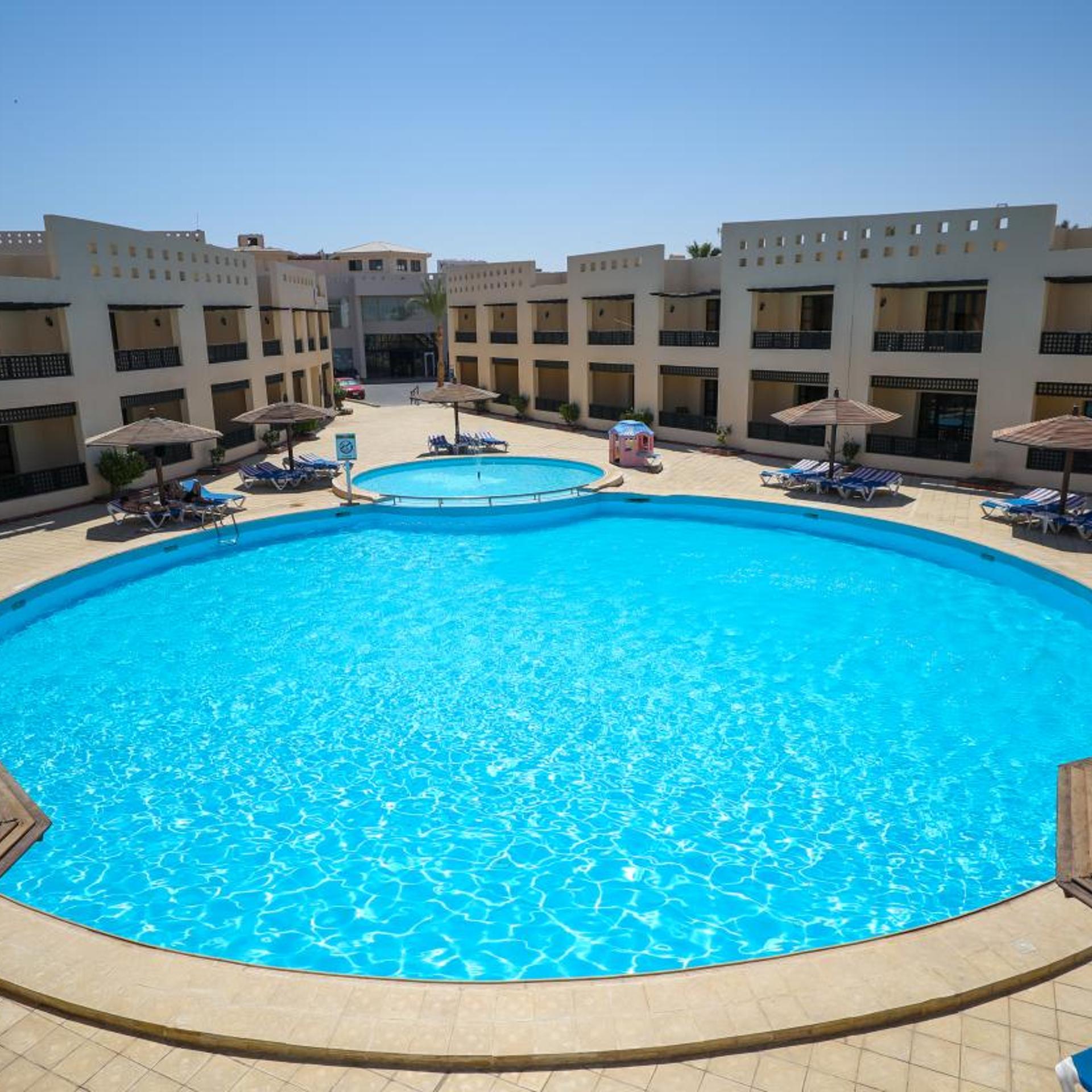 Blend Club Aqua Resort 41/65