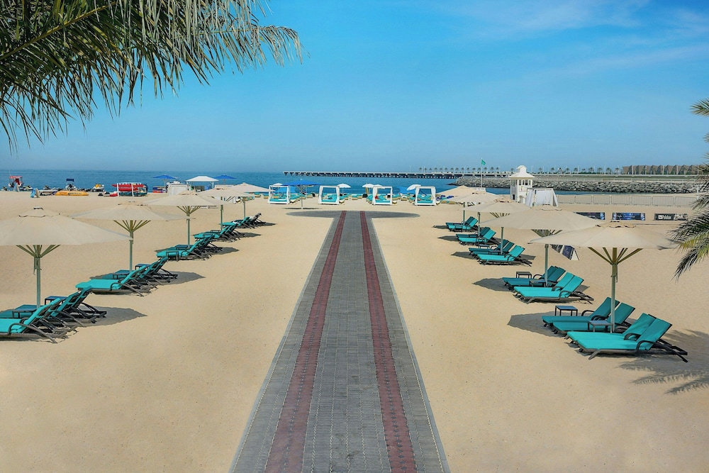 Al Habtoor Grand Resort, Autograph Collection 70/75