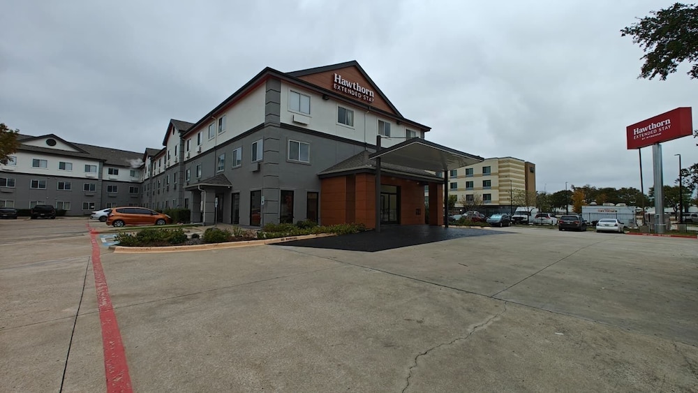 Hawthorn Extended Stay by Wyndham Irving DFW North 63/69