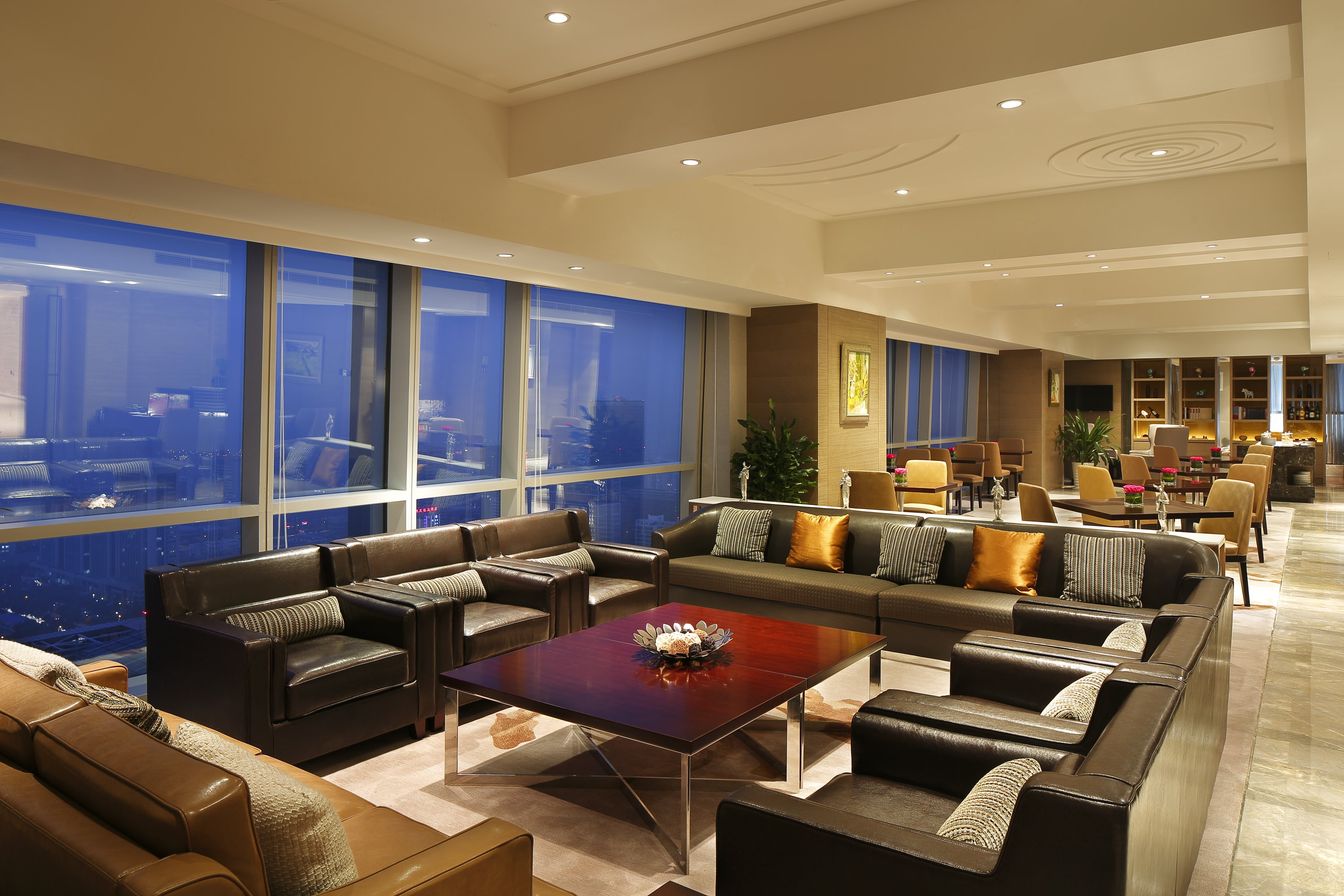 CROWNE PLAZA WUXI TAIHU 46/76