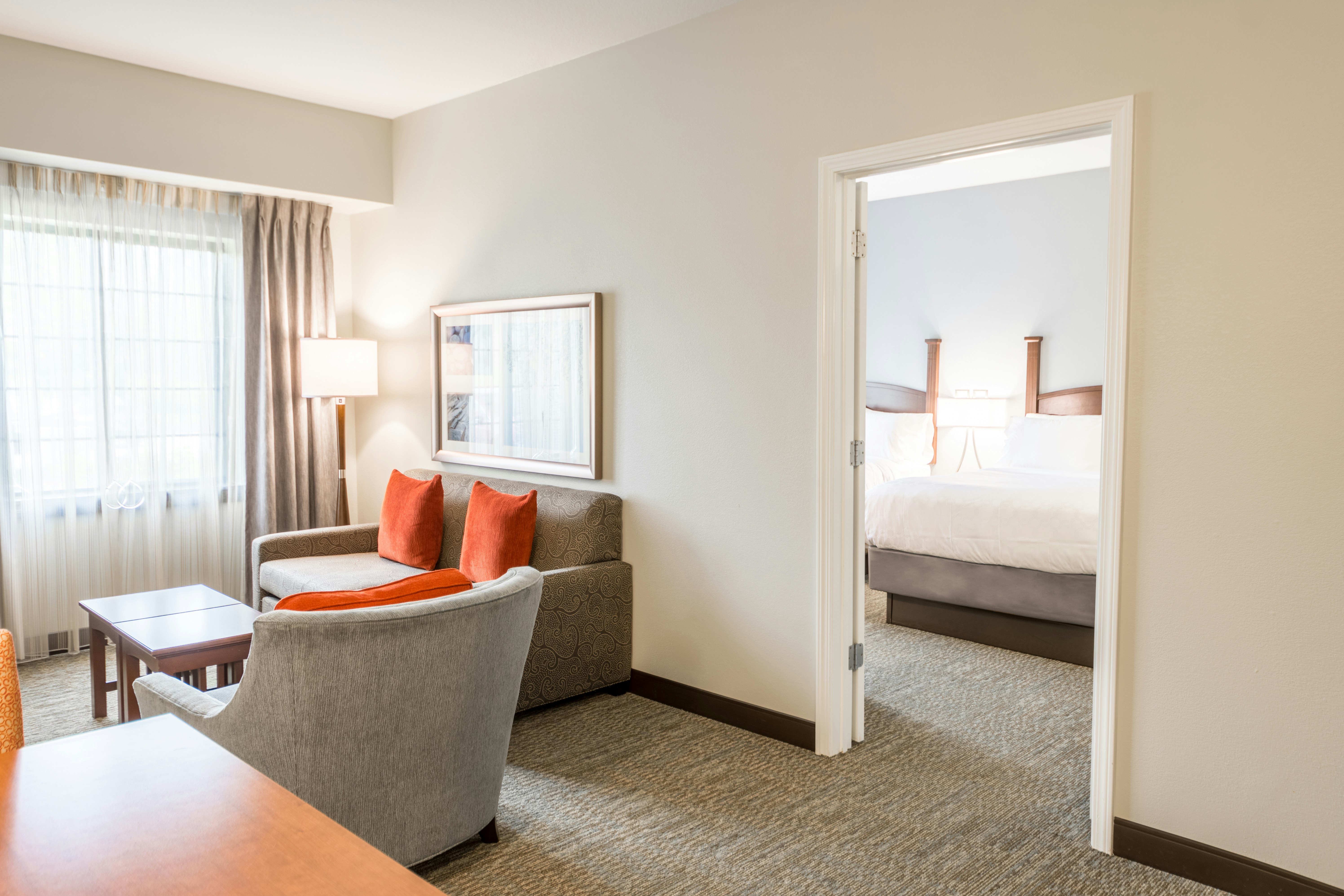 Staybridge Suites Kansas City-Independence 63/63