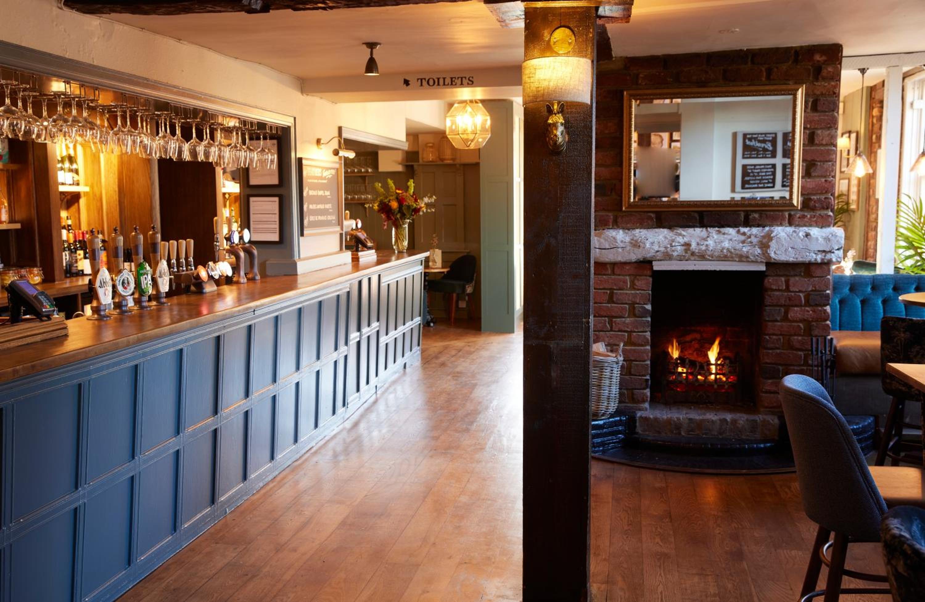 Feathers Inn 13/13