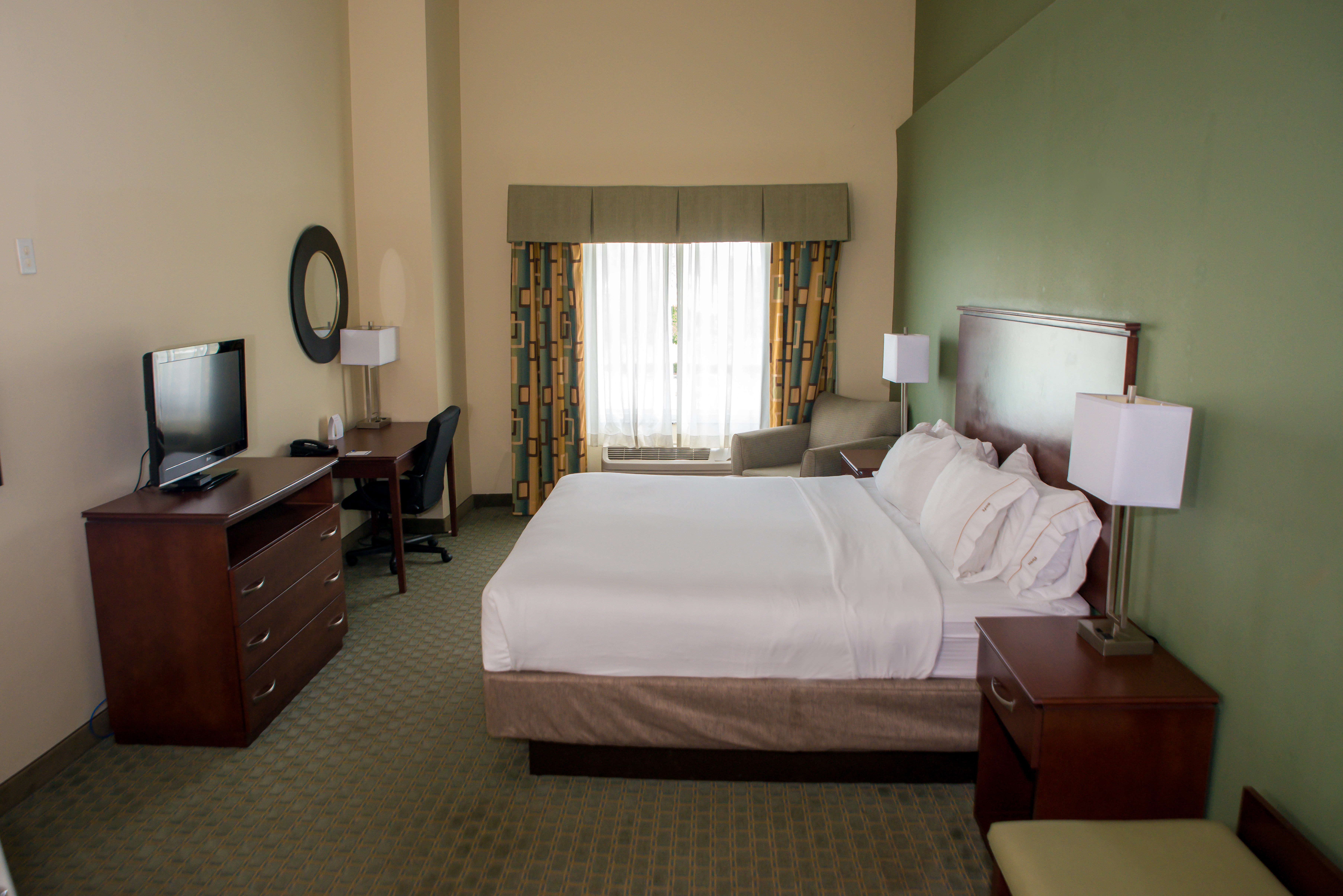 Holiday Inn Express and Suites Cocoa 18/50
