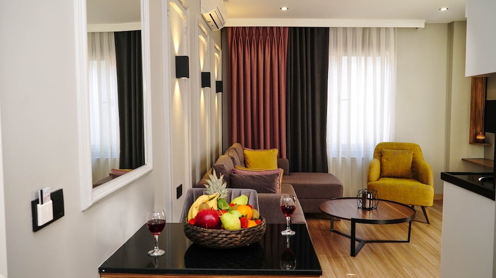 Hotel the Marions Suite 63/85