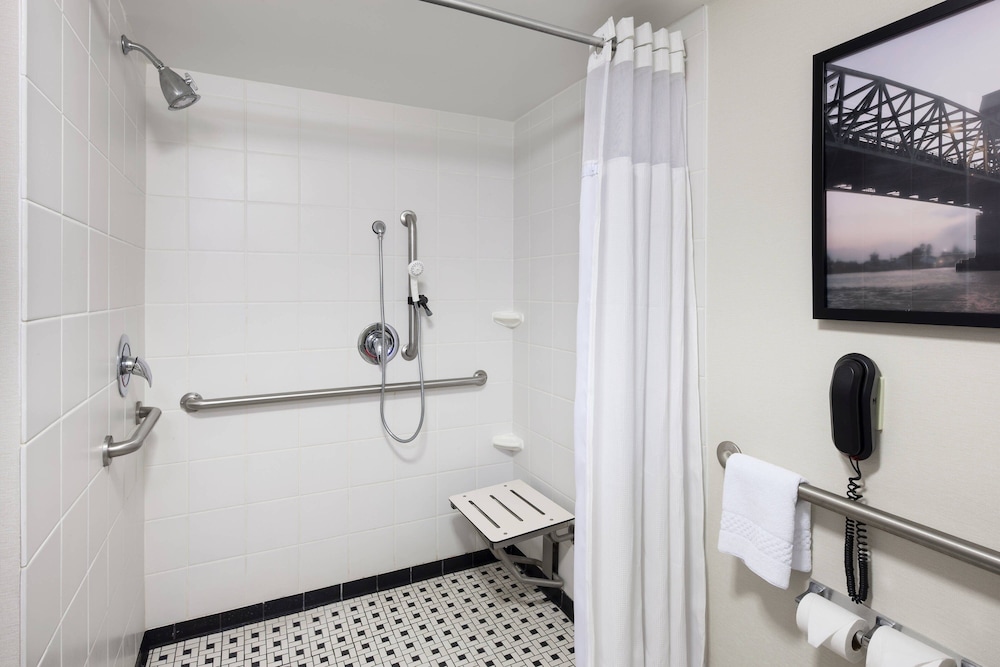 Fairfield Inn Suites Wilmington Wrightsville Beach 6/38