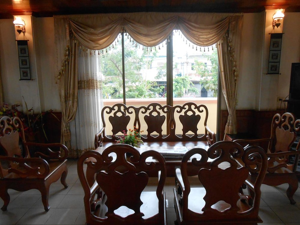 Sisavath Hotel 9/17