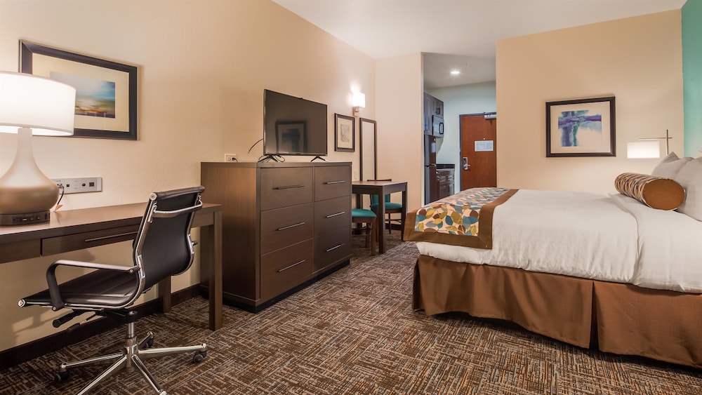 Best Western Plus Executive Residency Elk City 14/34