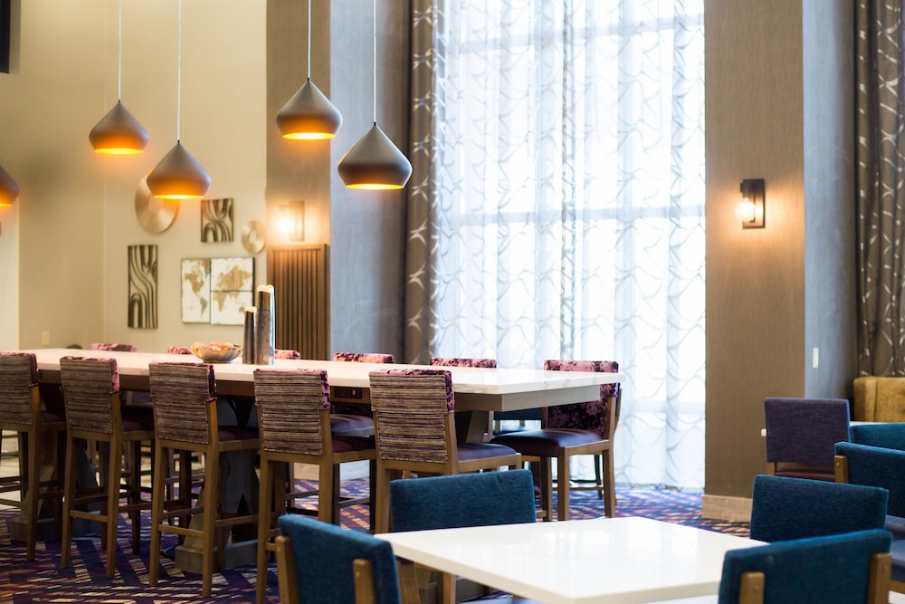 Hampton Inn And Suites Warrington Horsham 32/41