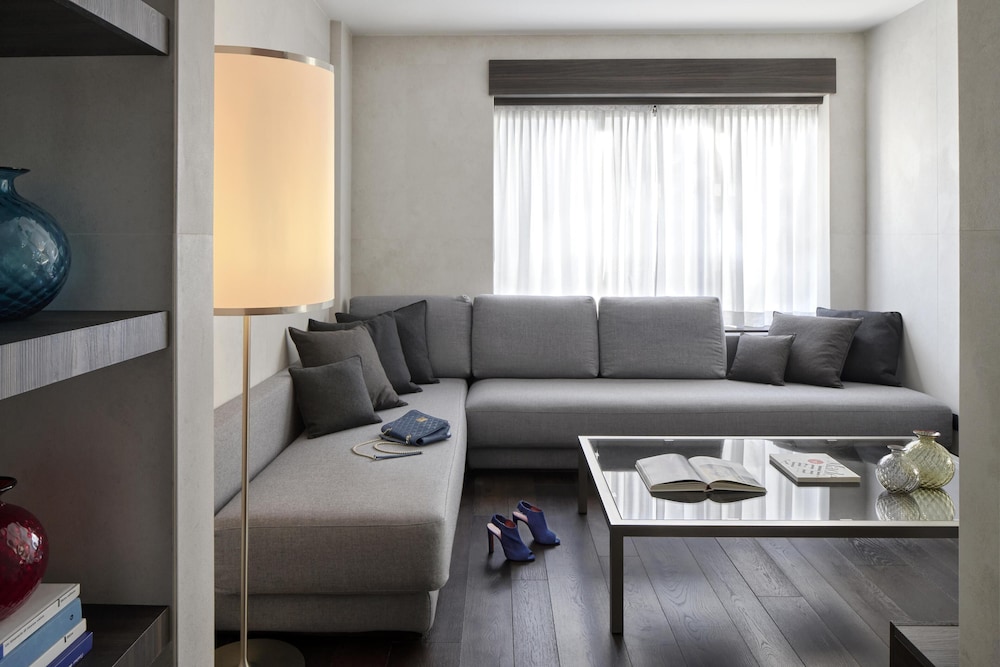 Hyatt Centric Milan Centrale 61/78