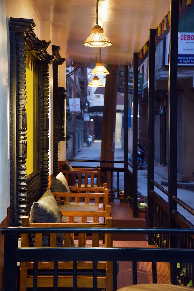 Karma Boutique Hotel 38/43