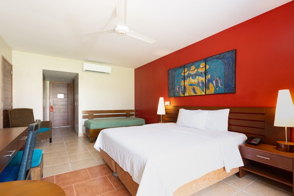 Royal Decameron Punta Sal 30/88