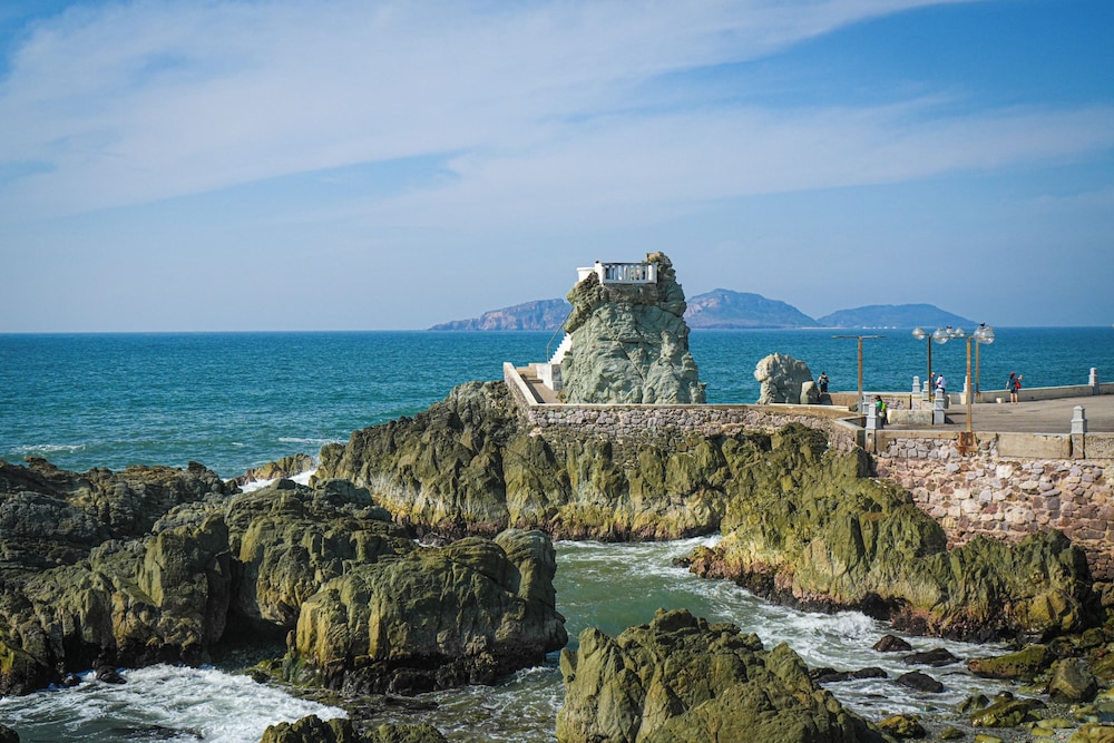 Ibis Mazatlan Marina 37/44