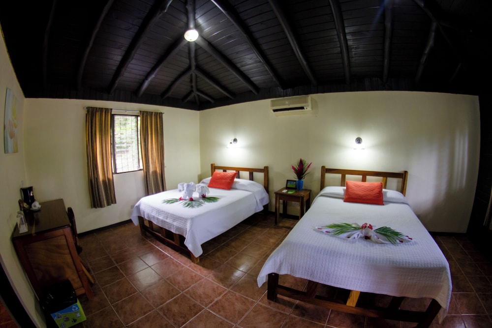 Canyon de La Vieja Lodge 15/63