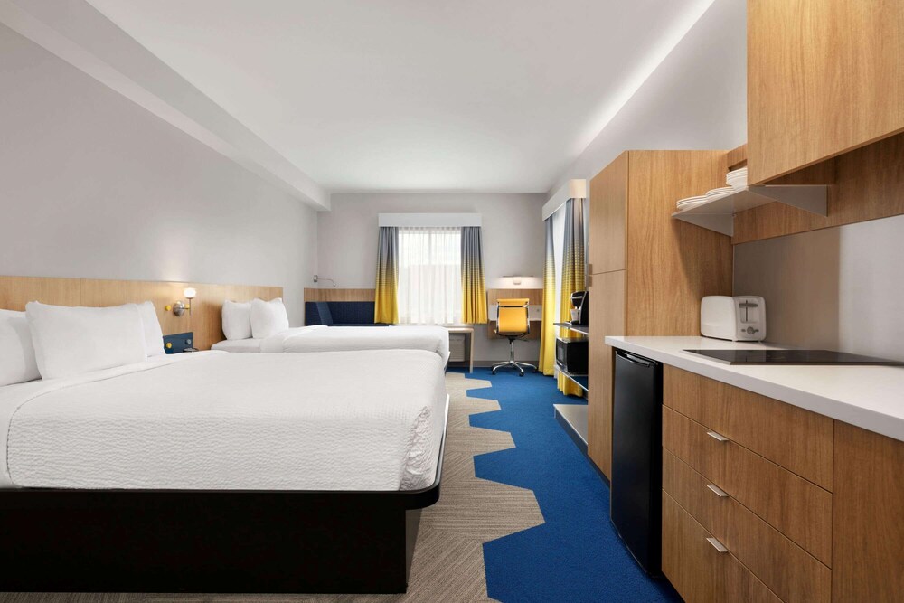 Microtel Inn Suites by Wyndham Lac-Megantic 14/33