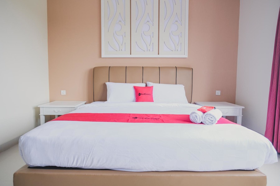 Reddoorz, Double Bed